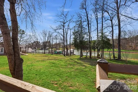 232 Apache Road Troutman NC 28166