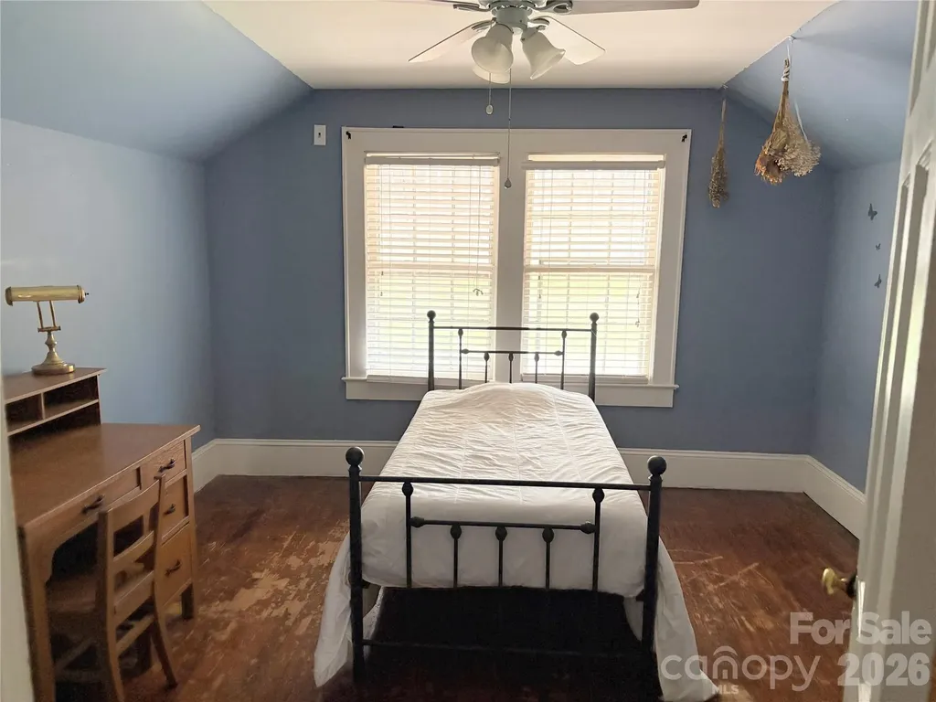 416 S Race Street Statesville NC 28677