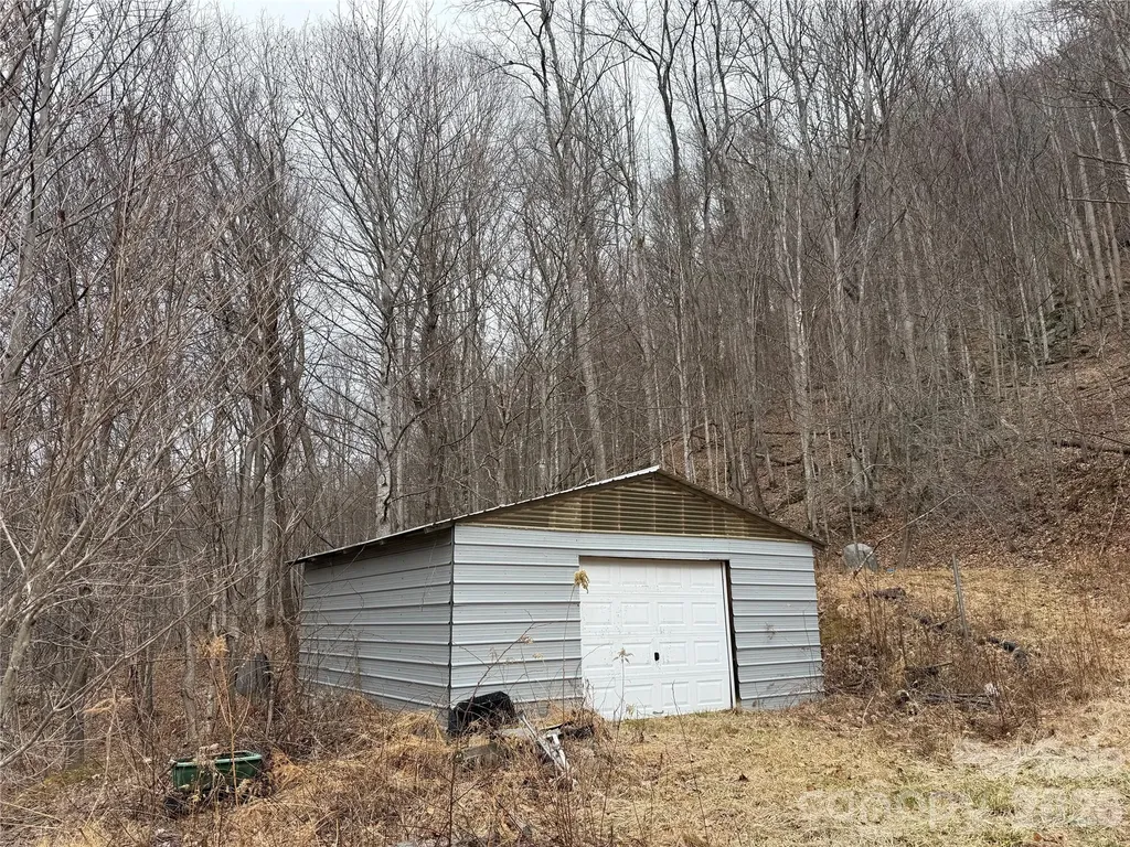 17619 Nc 209 Highway Hot Springs NC 28743