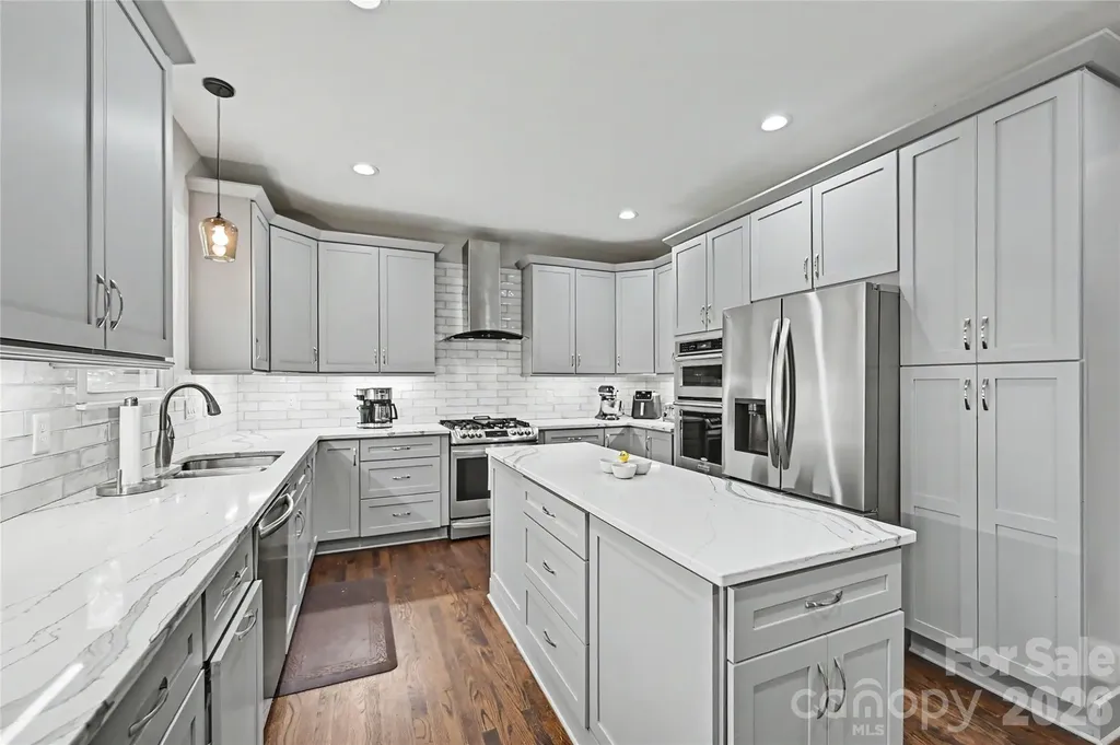4841 Mountain Point Lane Charlotte NC 28216