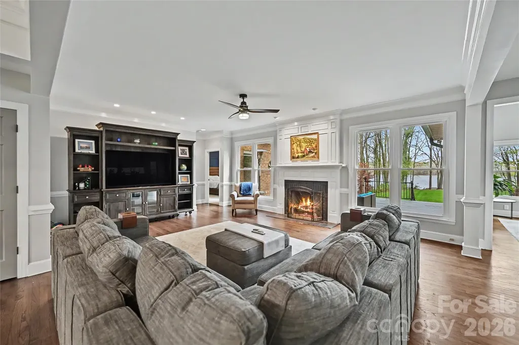 4841 Mountain Point Lane Charlotte NC 28216
