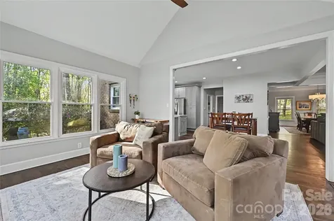 4841 Mountain Point Lane Charlotte NC 28216