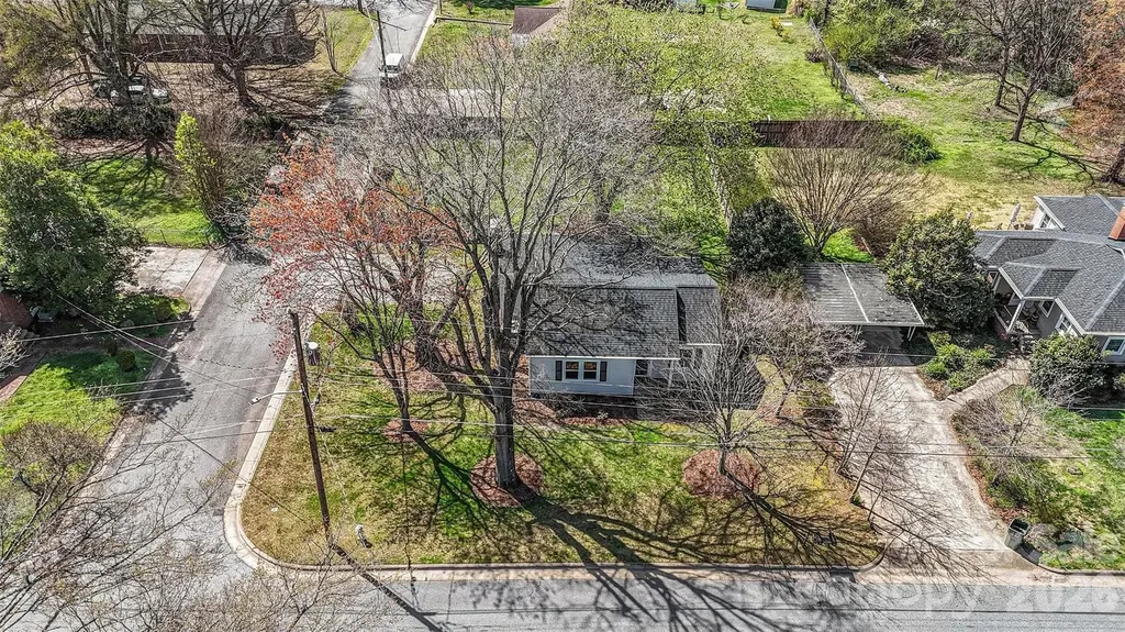 2407 4th Street NE Hickory NC 28601