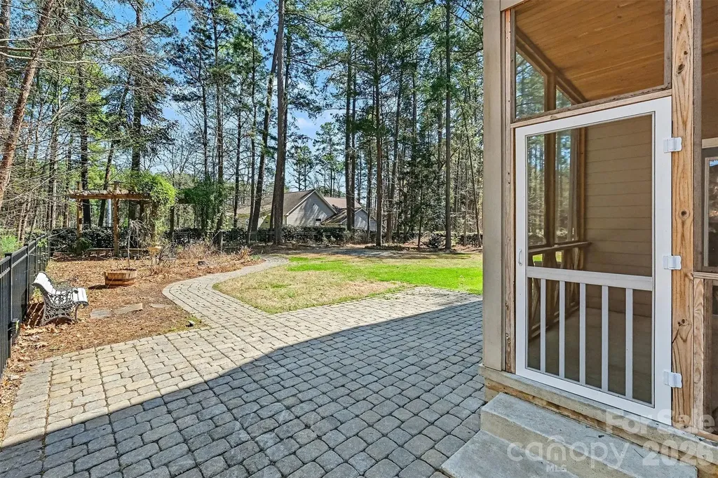1156 Nixon Heights Lane Denver NC 28037