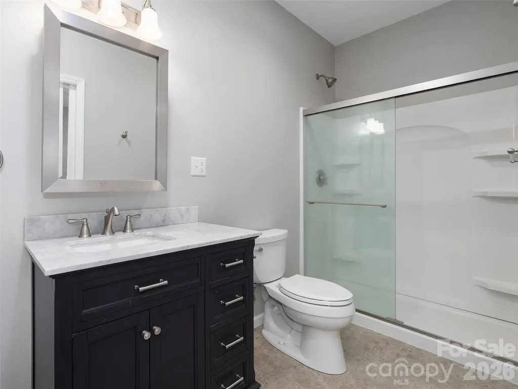 33 Freedom Drive Waynesville NC 28786