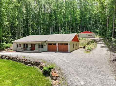 33 Freedom Drive Waynesville NC 28786