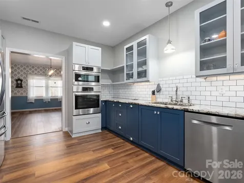 33 Freedom Drive Waynesville NC 28786