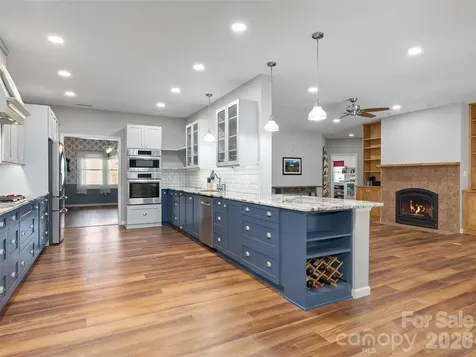33 Freedom Drive Waynesville NC 28786