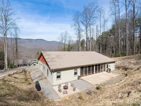 33 Freedom Drive Waynesville NC 28786