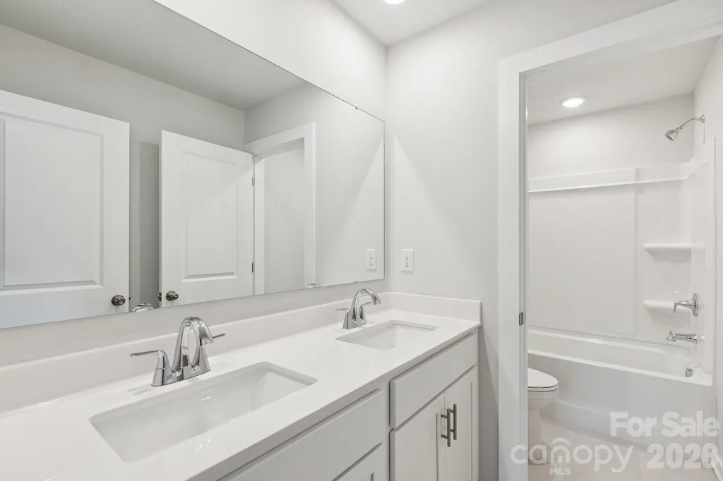 10011 Manor Vista Trail Kannapolis NC 28027