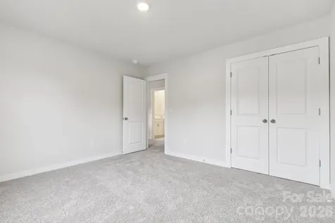 10011 Manor Vista Trail Kannapolis NC 28027