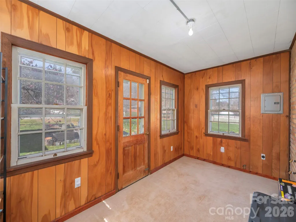 20 Zemery Lane Waynesville NC 28786