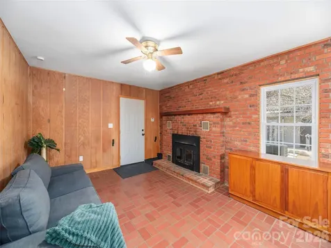 20 Zemery Lane Waynesville NC 28786