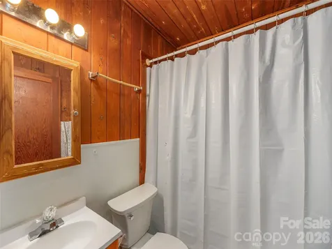 20 Zemery Lane Waynesville NC 28786