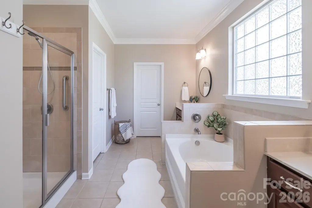 4419 Forest Gate Lane Charlotte NC 28270