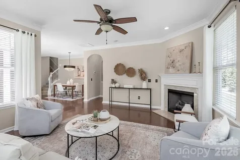4419 Forest Gate Lane Charlotte NC 28270