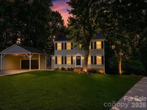 2724 Artesian Court Charlotte NC 28270