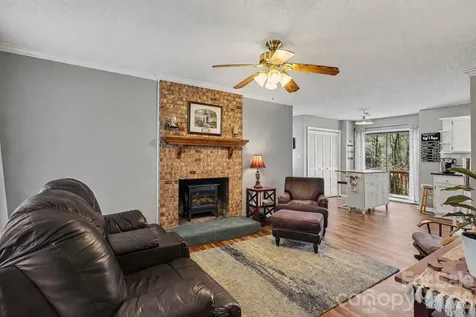 2724 Artesian Court Charlotte NC 28270
