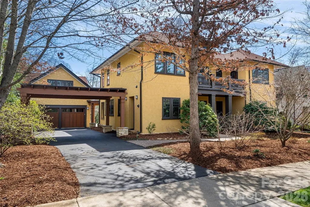236 Racquet Club Road Asheville NC 28803