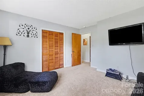 6100/6102 Pleasant Grove Road Charlotte NC 28216
