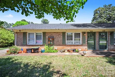6100/6102 Pleasant Grove Road Charlotte NC 28216
