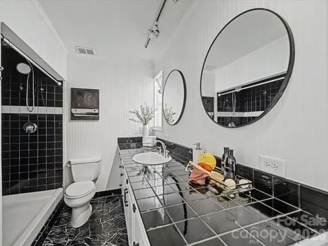 328 W 6th Street Charlotte NC 28202