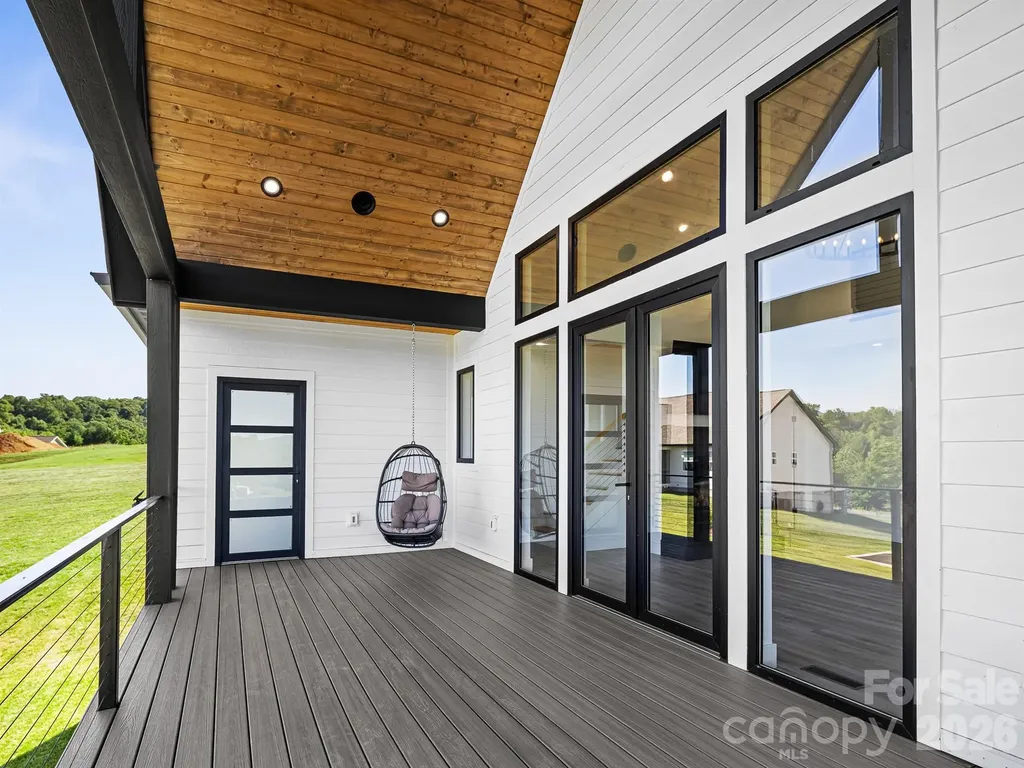 1026 Hillside Ridge Road Candler NC 28715