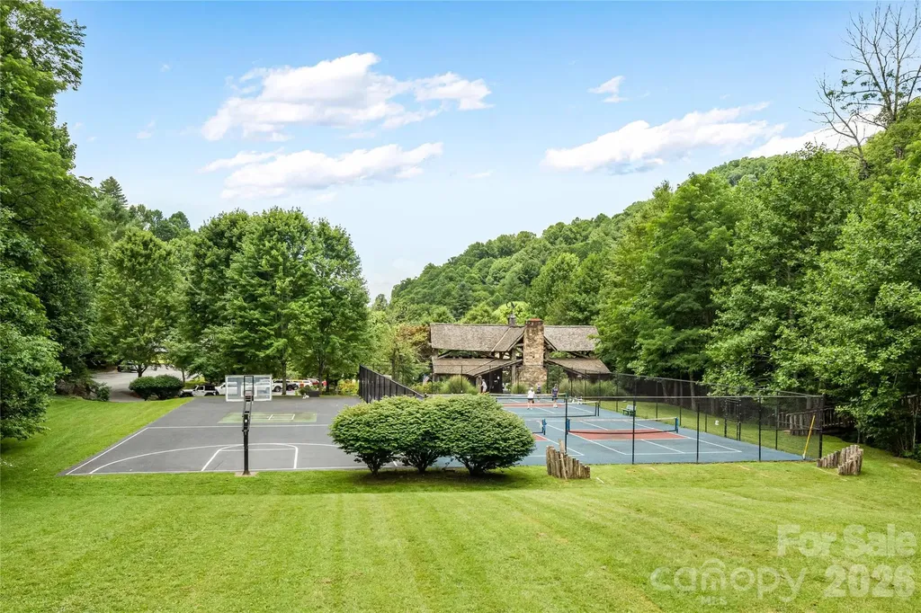 326 El Miner Drive Mars Hill NC 28754