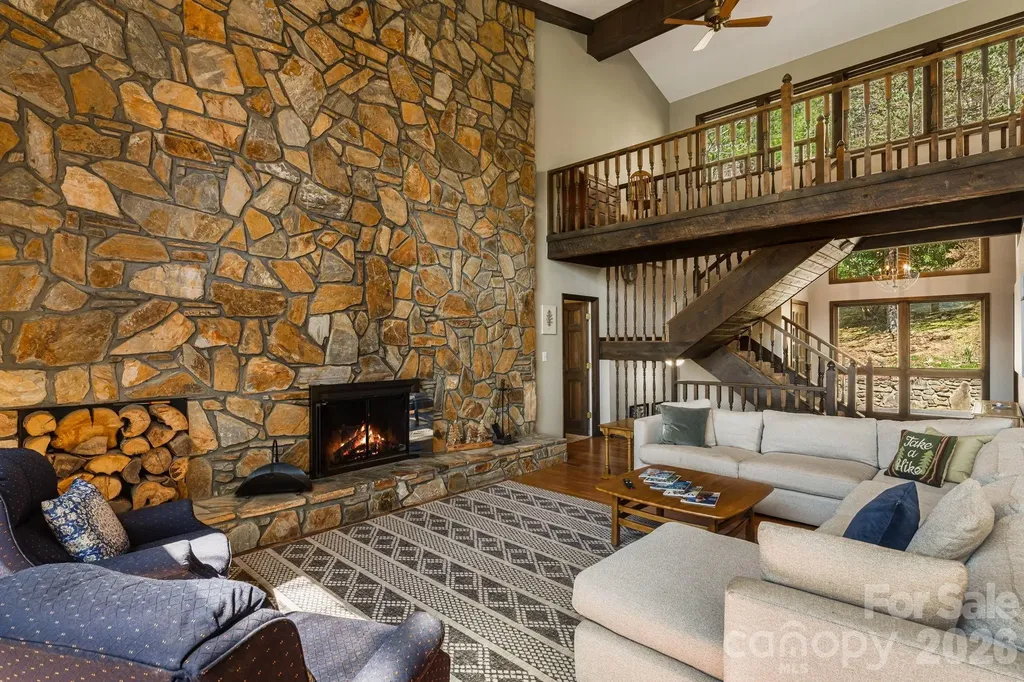 326 El Miner Drive Mars Hill NC 28754