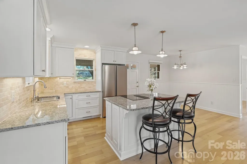 8032 Lakeview Drive Denver NC 28037