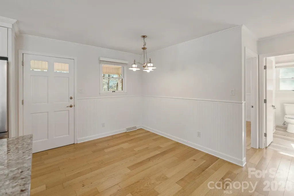 8032 Lakeview Drive Denver NC 28037