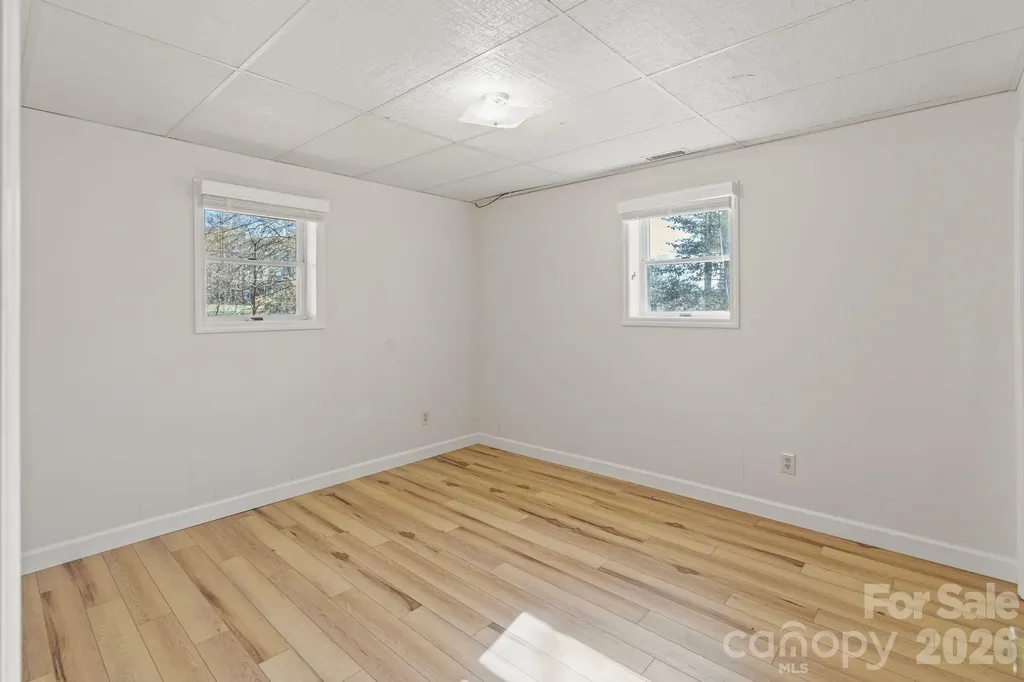 8032 Lakeview Drive Denver NC 28037