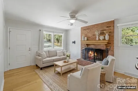 8032 Lakeview Drive Denver NC 28037