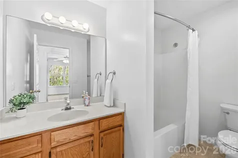 206 Waters Edge Drive Weaverville NC 28787