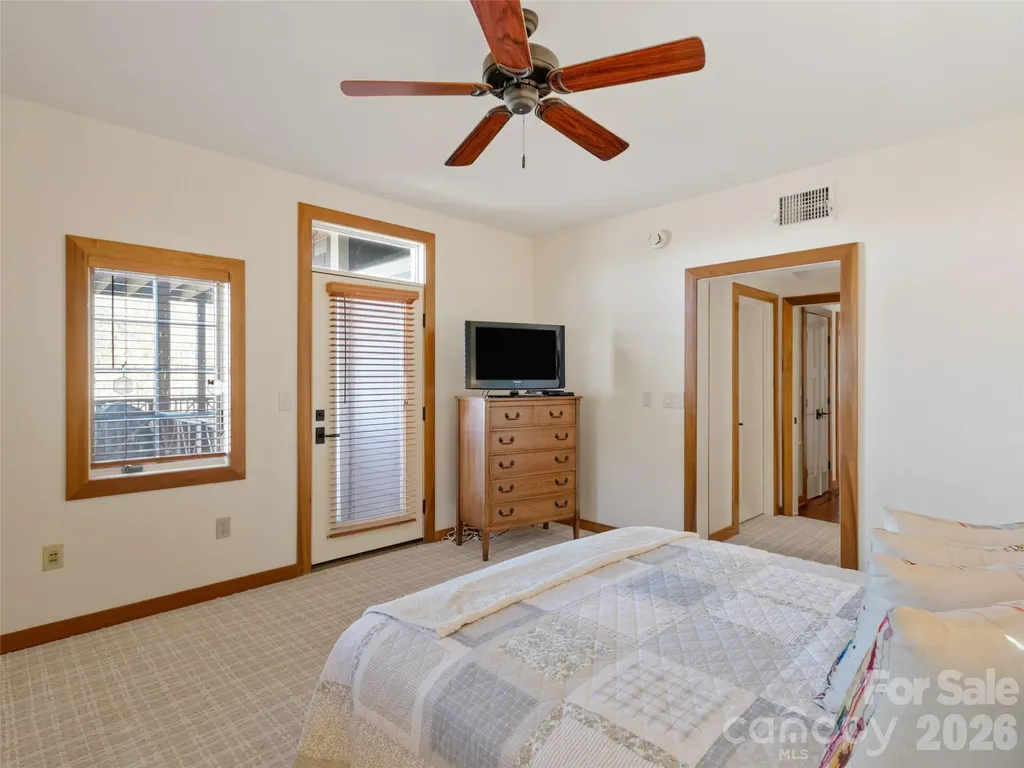 61 Creekside Way Burnsville NC 28714