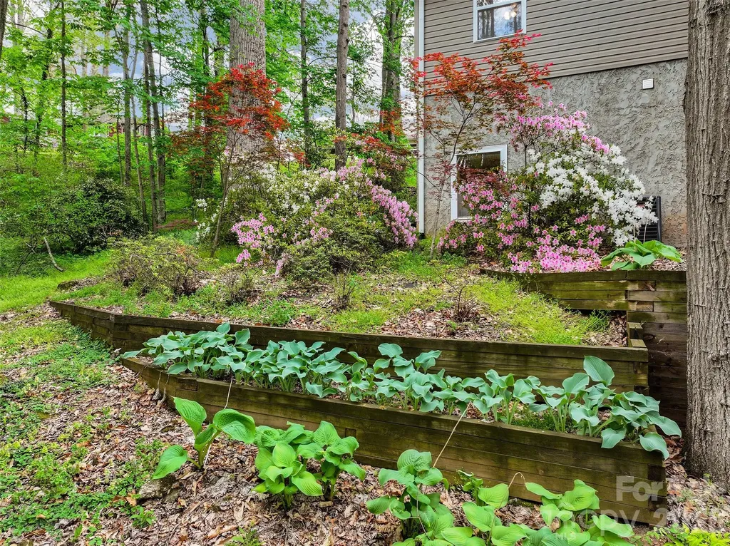 215 Atkins Loop Lake Junaluska NC 28745