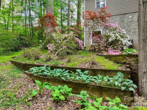 215 Atkins Loop Lake Junaluska NC 28745