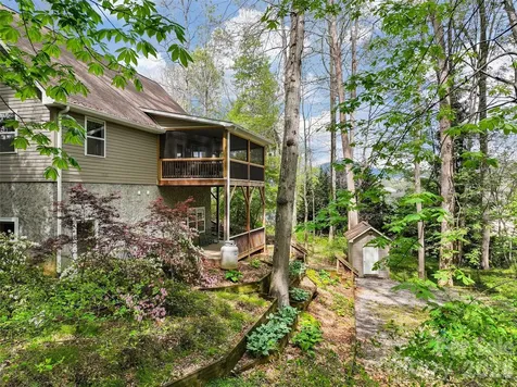 215 Atkins Loop Lake Junaluska NC 28745