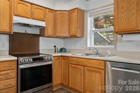 215 Atkins Loop Lake Junaluska NC 28745