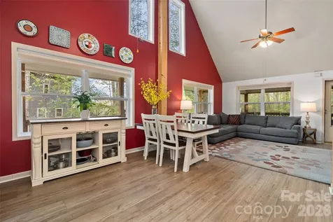 215 Atkins Loop Lake Junaluska NC 28745