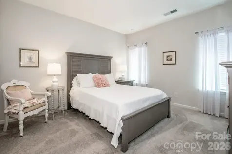 308 Linestowe Drive Belmont NC 28012
