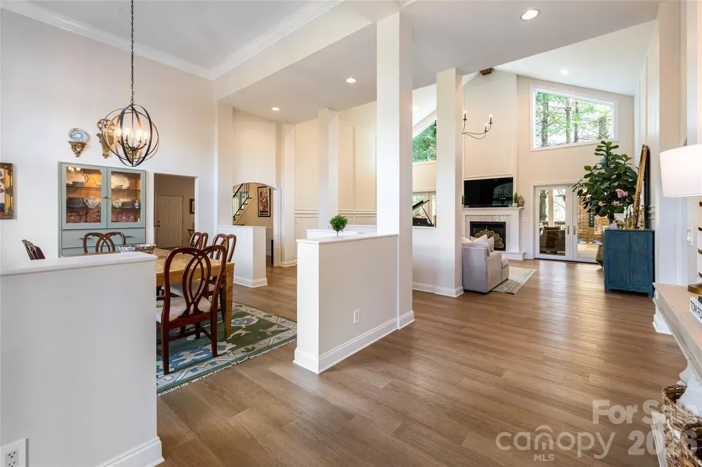 6 Oxford Court Asheville NC 28804