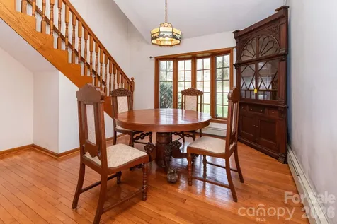 586 Justice Ridge Road Candler NC 28715
