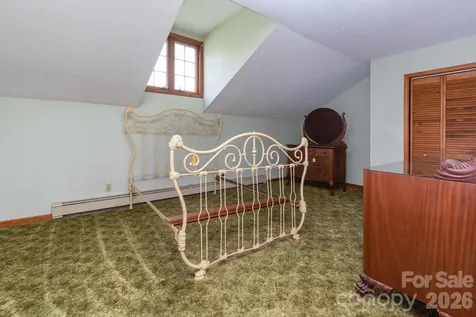 586 Justice Ridge Road Candler NC 28715