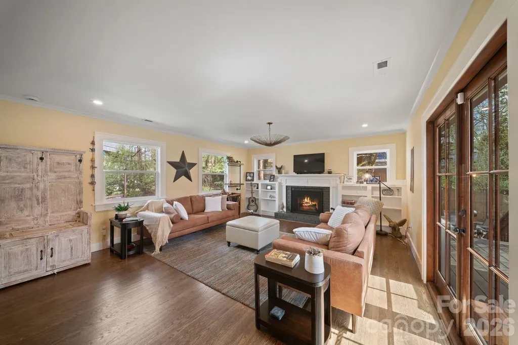 24 Dellwood Street Asheville NC 28806