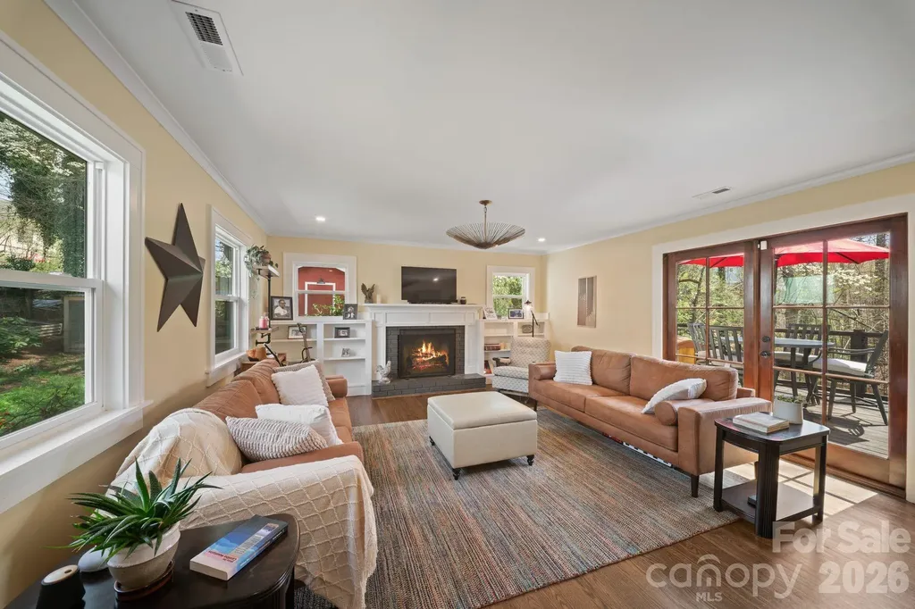 24 Dellwood Street Asheville NC 28806