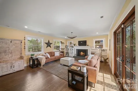 24 Dellwood Street Asheville NC 28806