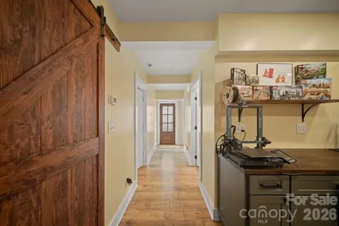 24 Dellwood Street Asheville NC 28806