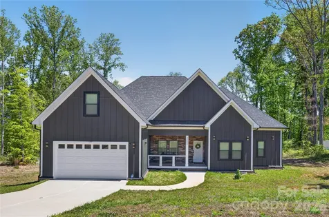 2002 Plain Field Drive Bessemer City NC 28016