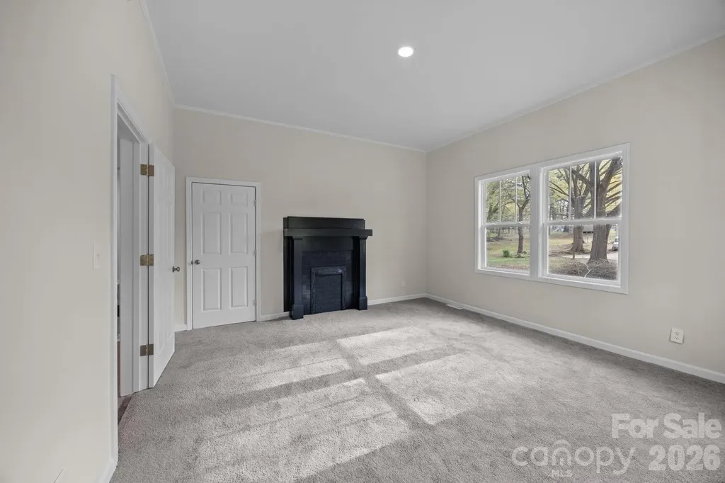 606 Townsend Avenue Gastonia NC 28052